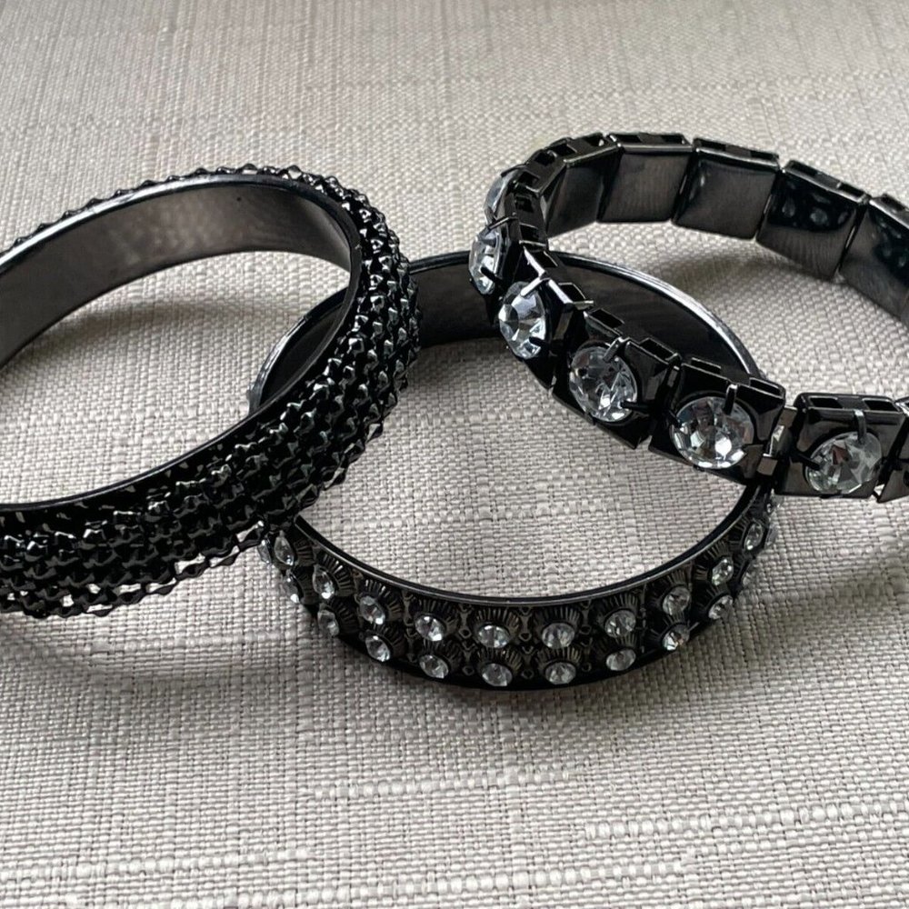 Women Bracelet Set of 3 Crystal Accent Black Metal Bangle Wristband - Picture 10 of 11